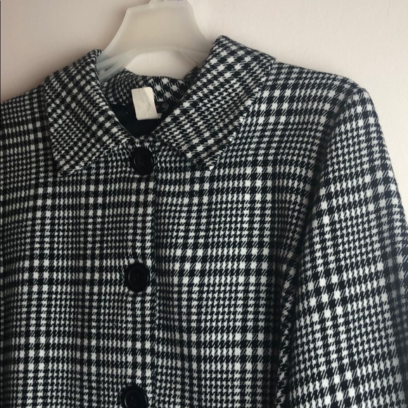 Houndstooth Jacket - Cape like Figure - Picture 2 of 4
